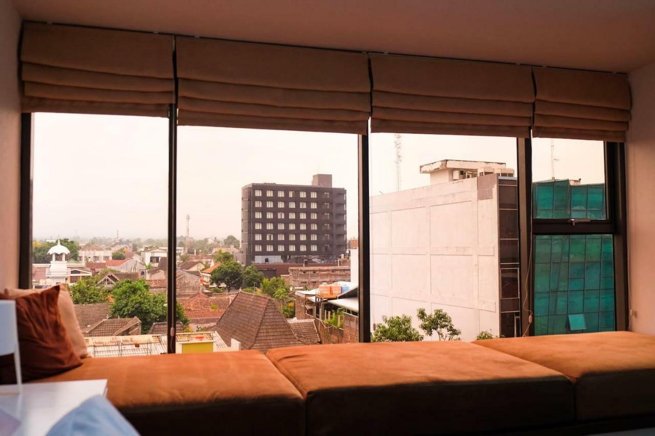 Lavenderbnb 1 At Uttara The Icon Apartment ยอกยาการ์ตา ภายนอก รูปภาพ